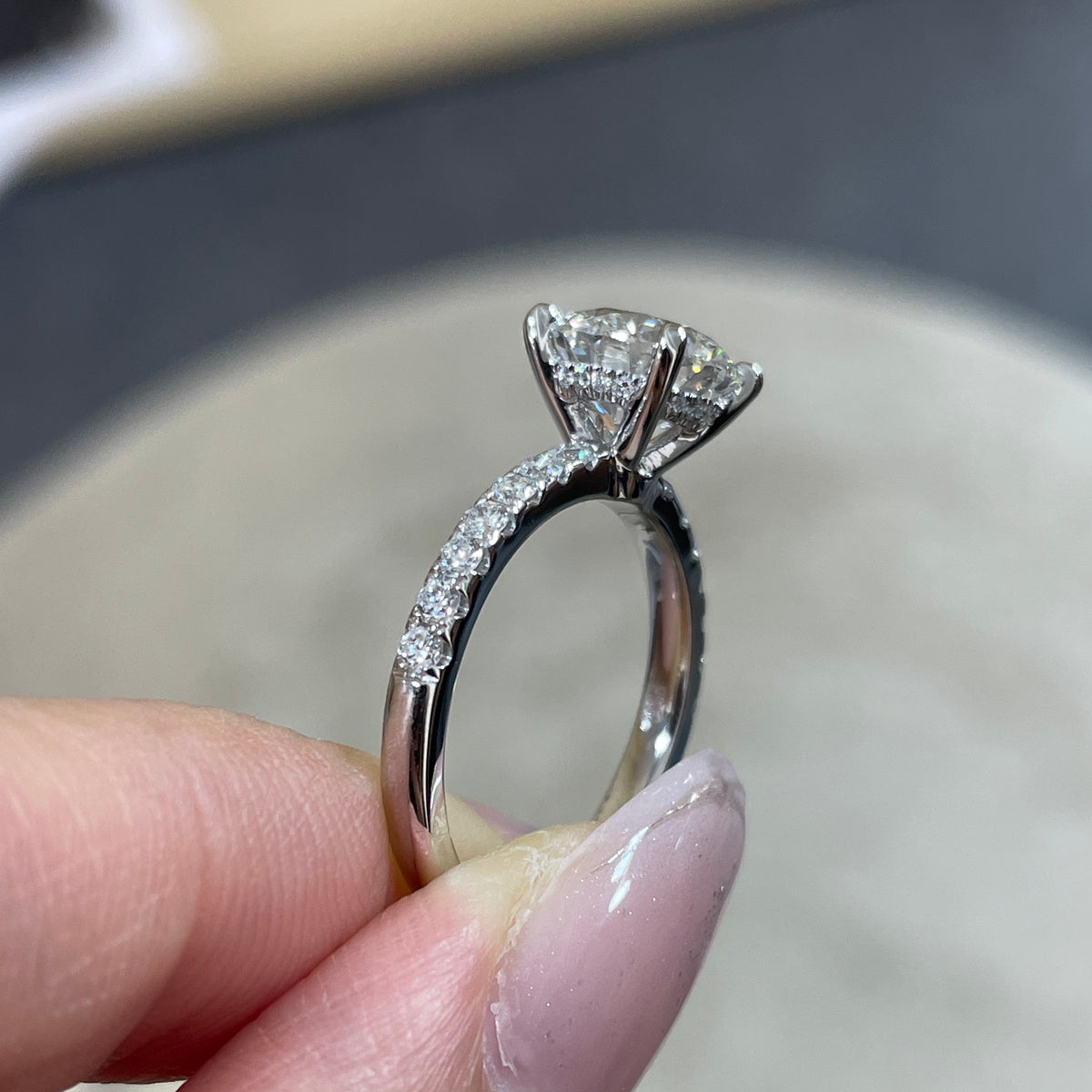 IGI lab diamond Round 2ct four-prong underhalo pave ring