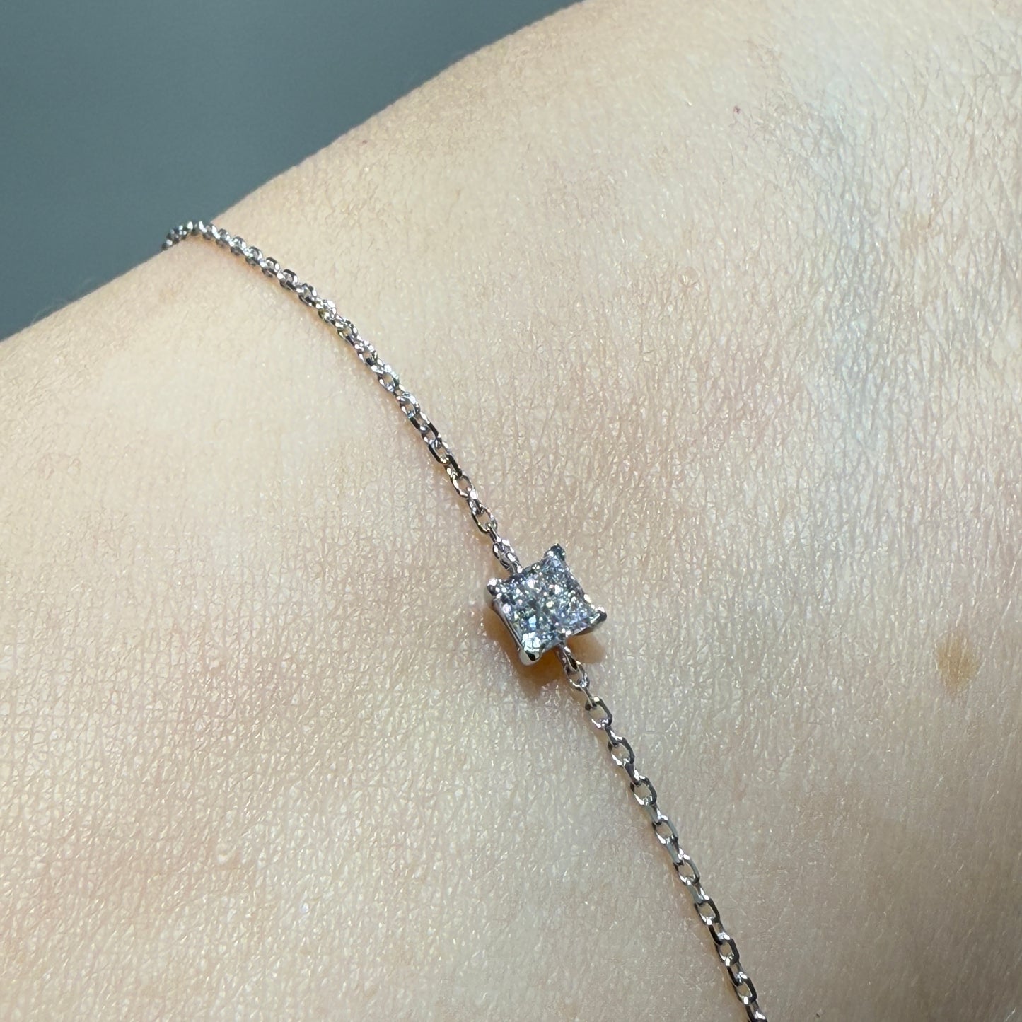 Lab diamond princess cut 0.15ct four-prong bracelet