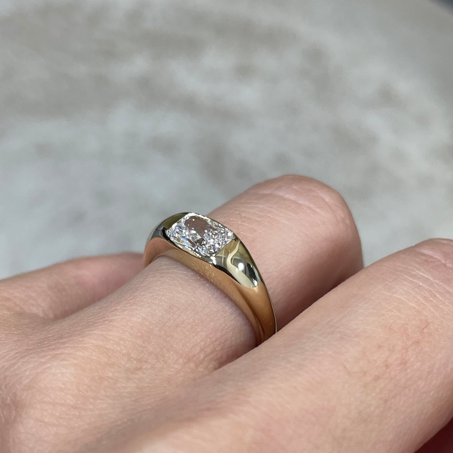 9k Lab diamond radiant cut 1ct bezel dome ring