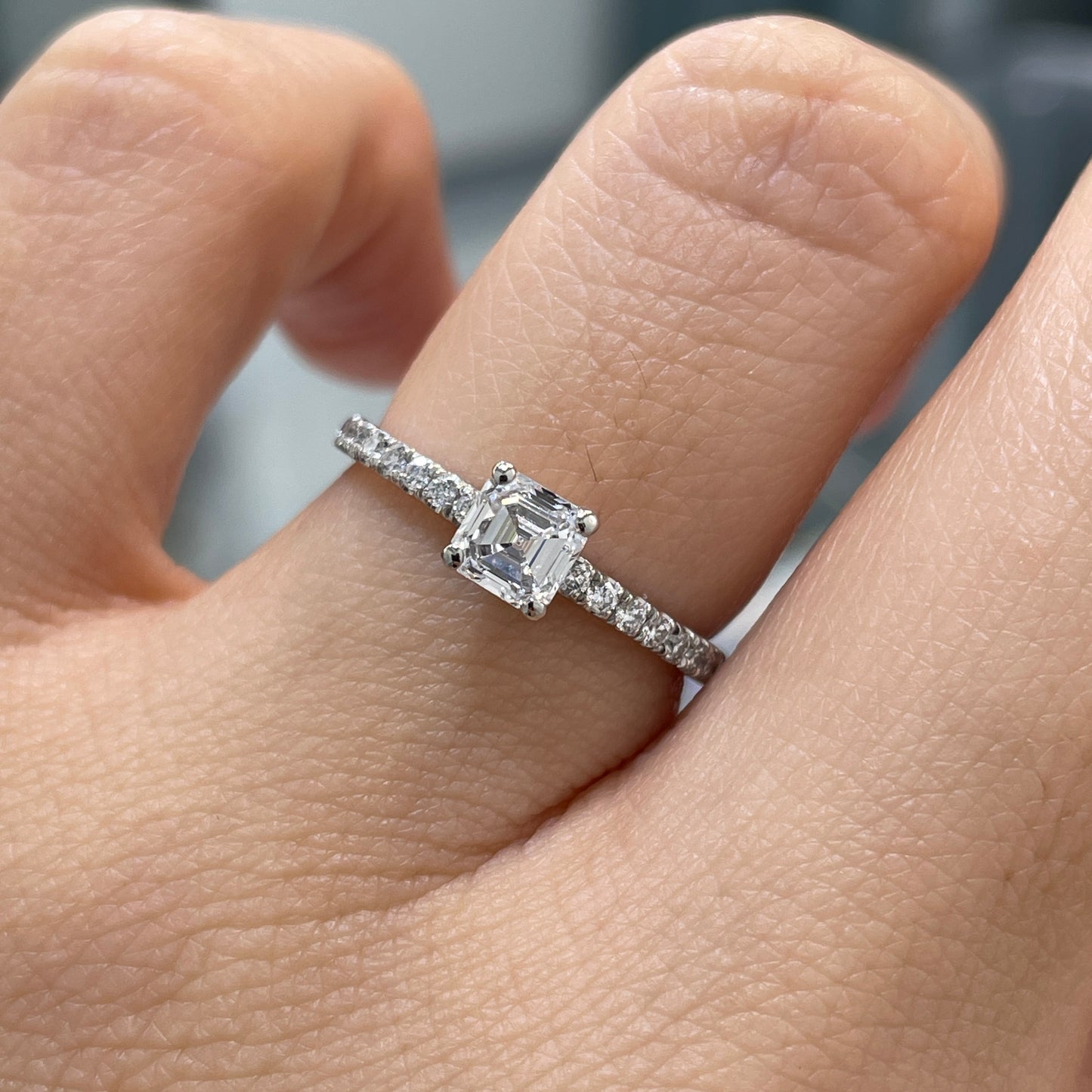 Lab diamond Asscher cut 0.5ct four-prong pave ring