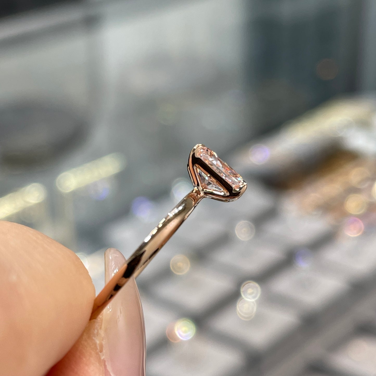 IGI lab pink diamond Radiant cut 1ct four-prong ring