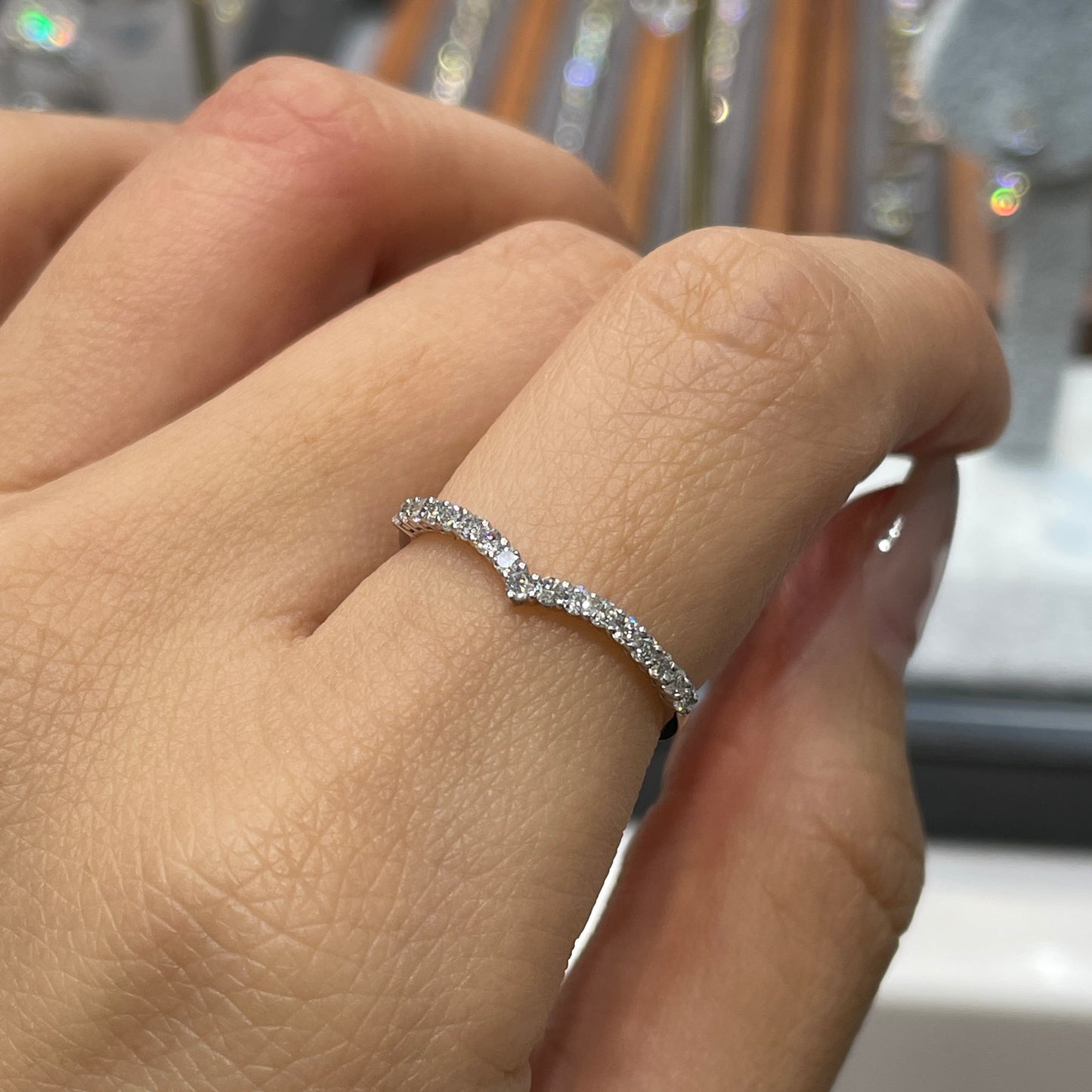 Lab diamond round 0.25ct v shape half eternity ring