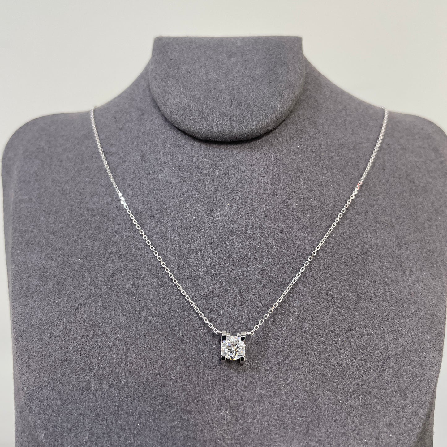 Lab diamond round 0.5ct classic C necklace