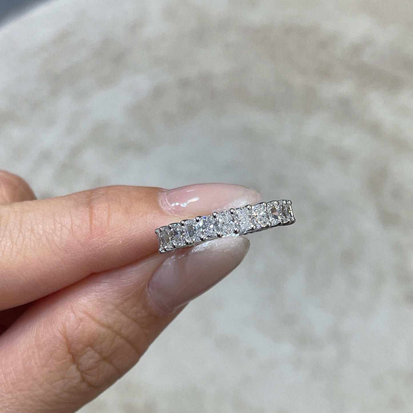 9k Lab diamond Radiant cut 1.1ct half eternity straight vertical line band ring
