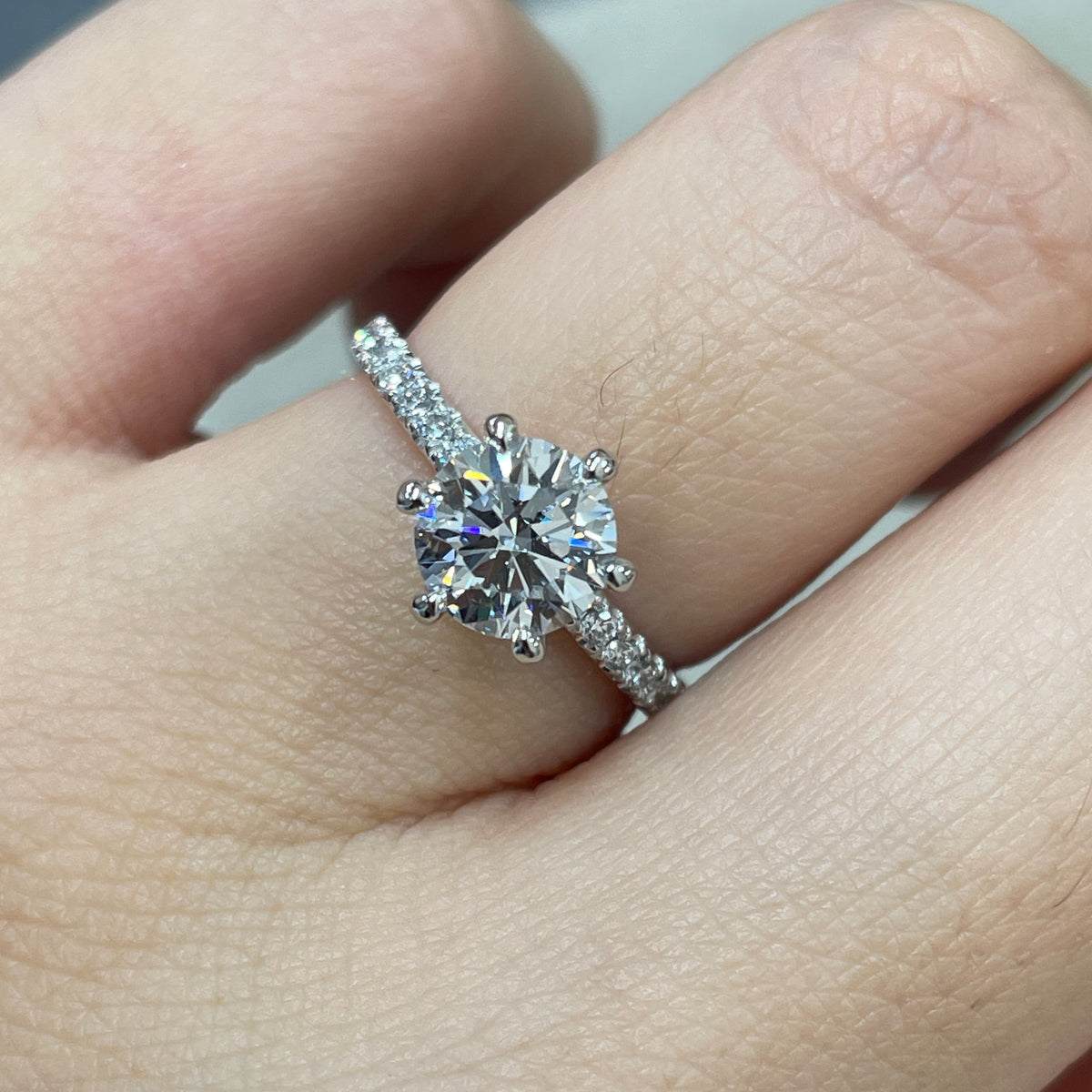 IGI lab dimaind Round 1.2ct four-prong underhalo pave ring