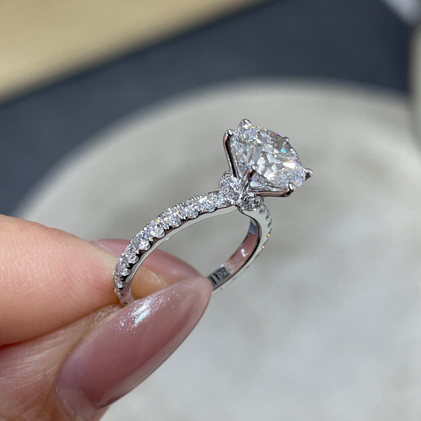 IGI lab dimaind Round 2ct four-prong underhalo pave ring
