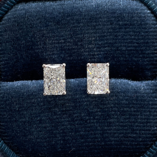 IGI Lab diamond Radiant cut 2ct four-prong stud earrings - pair