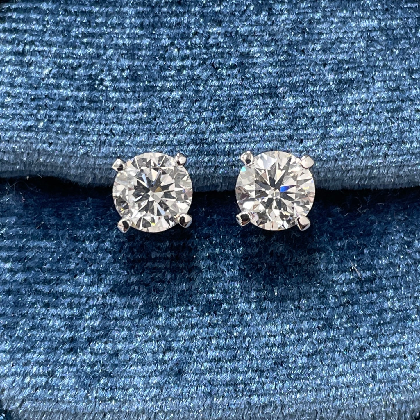 Lab diamond round 2ct classic four-prong stud earrings-pair