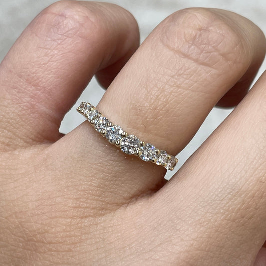9k Lab diamond round 0.7ct wavy half eternity ring
