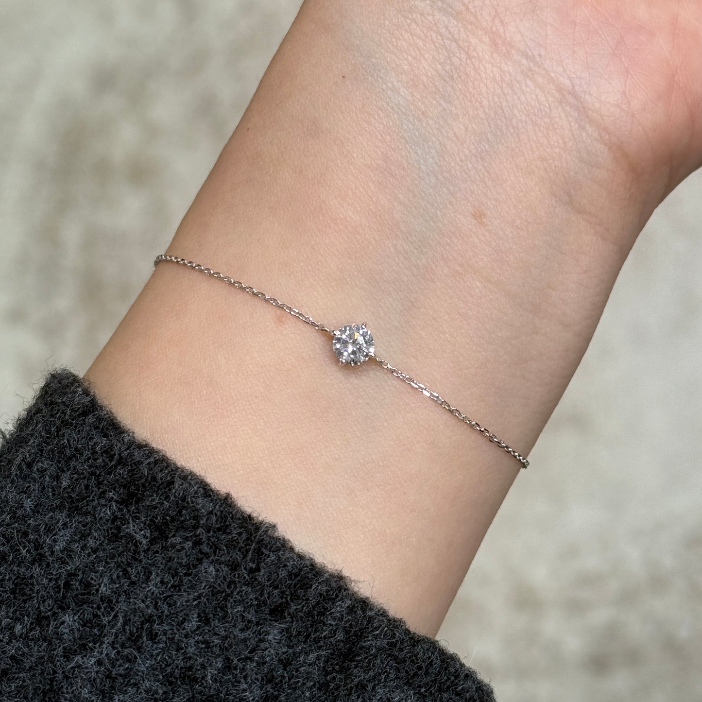 Lab diamond round 0.5ct compass four-prong bracelet