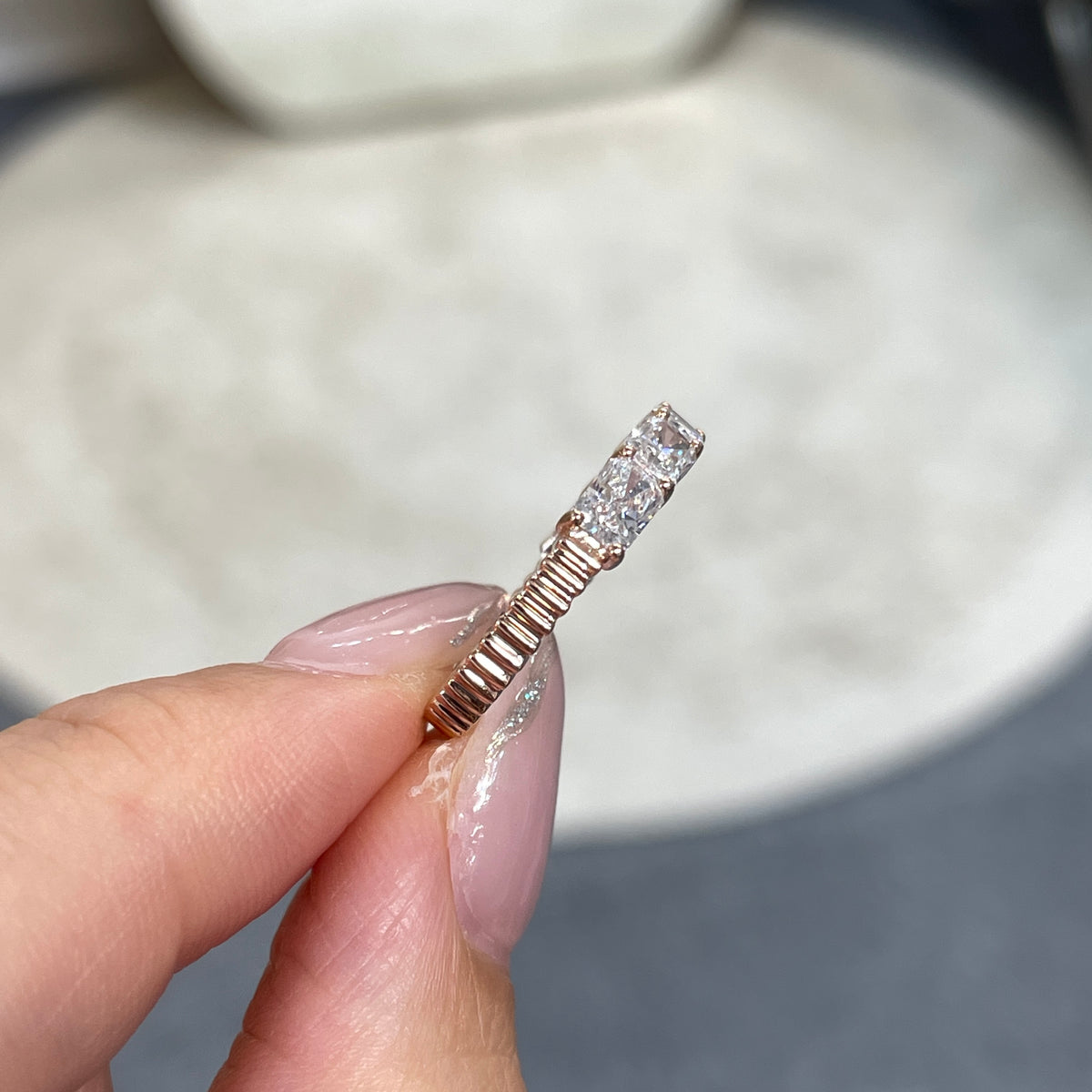 9k Lab diamond Radiant cut 1.8ct horizontal half eternity straight vertical line band ring