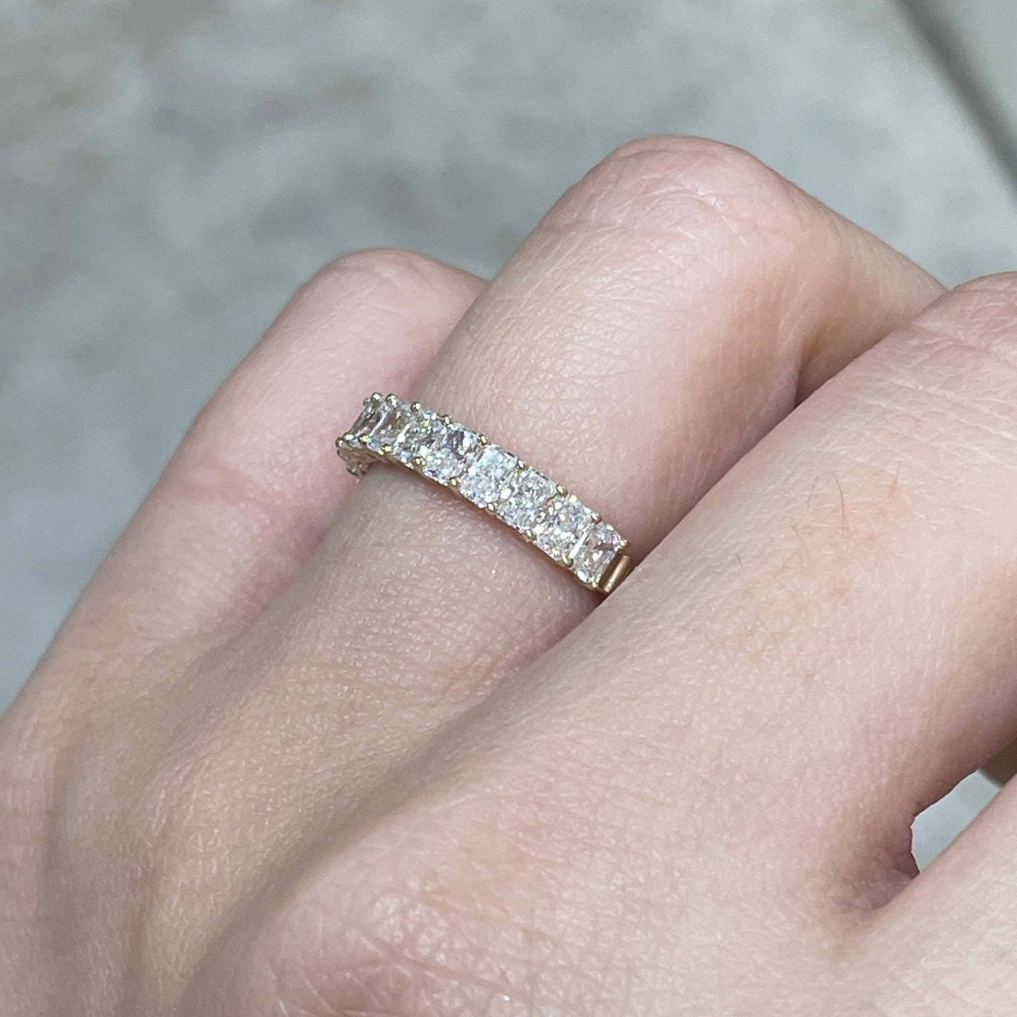 9k Lab diamond Radiant cut 1.1ct half eternity straight vertical line band ring