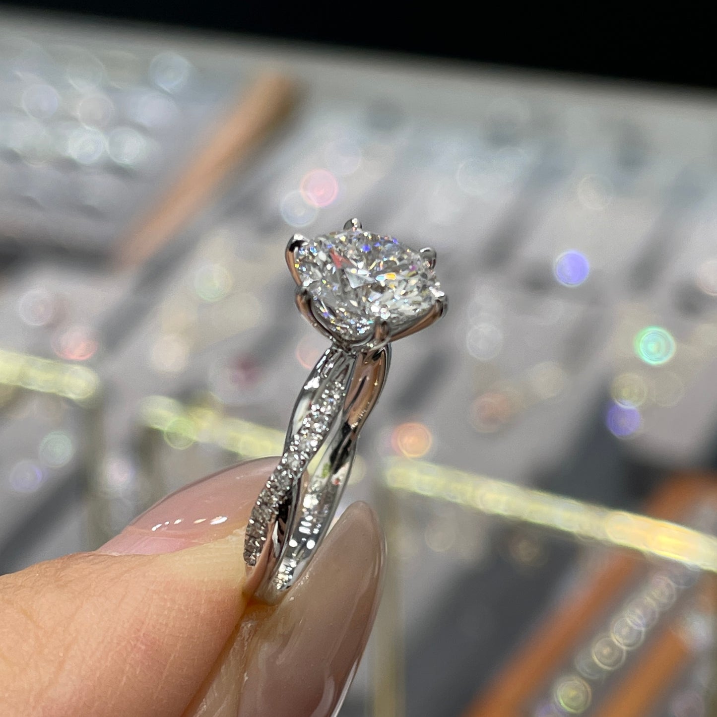 IGI lab diamond round 1.5ct six-prong pave twisted band ring