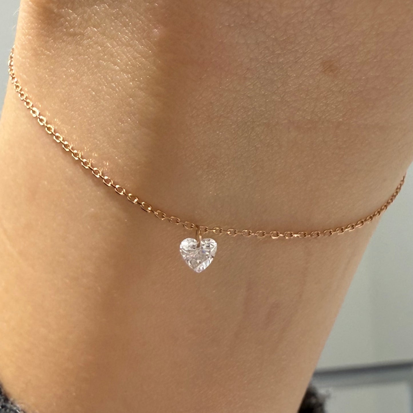 Lab Diamond heart shape 0.25ct floating bracelet