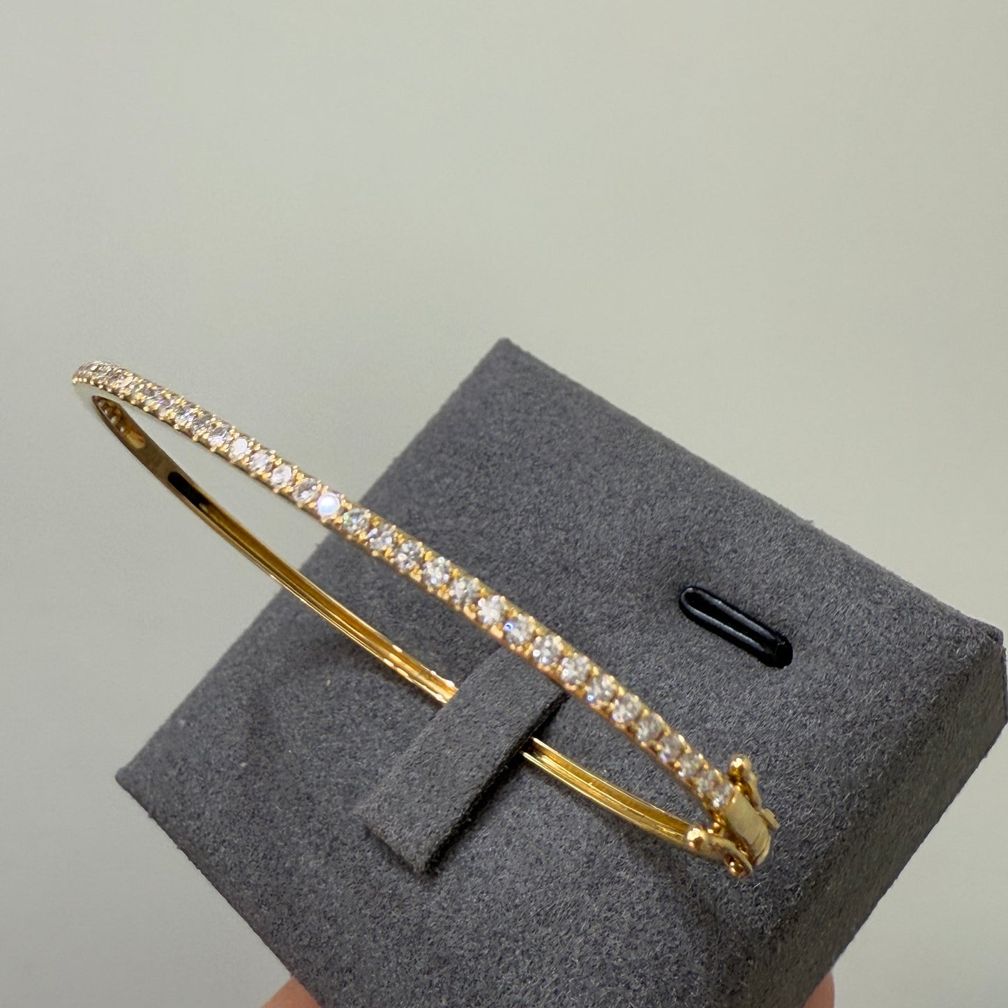 Lab diamond Round 0.5ct four-prong half tennis bangle