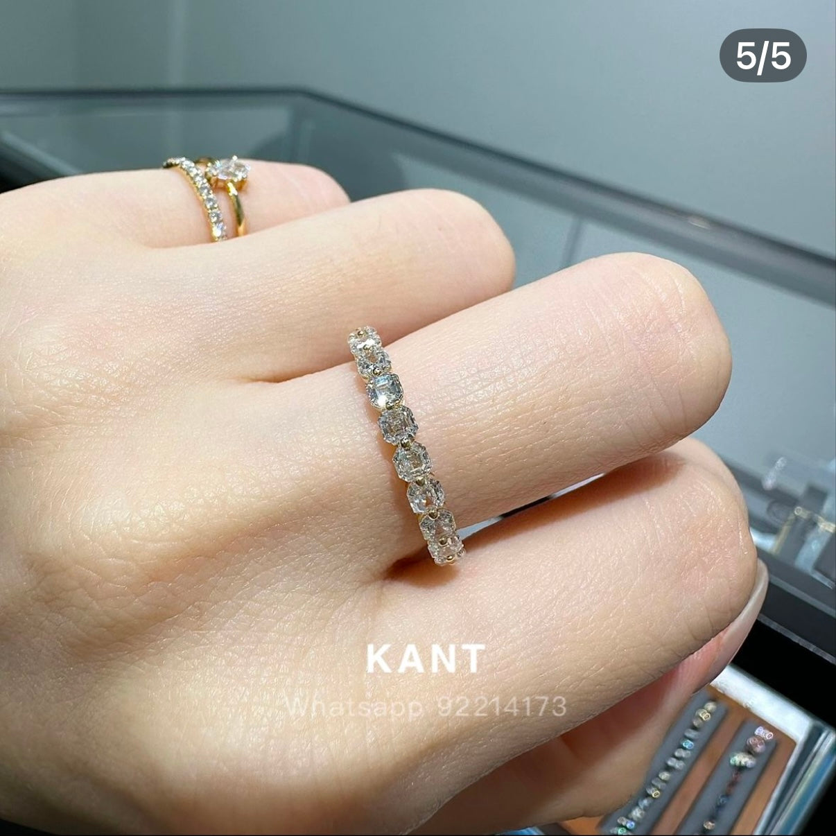 Lab diamond asscher cut 1ct single-prong eternity ring