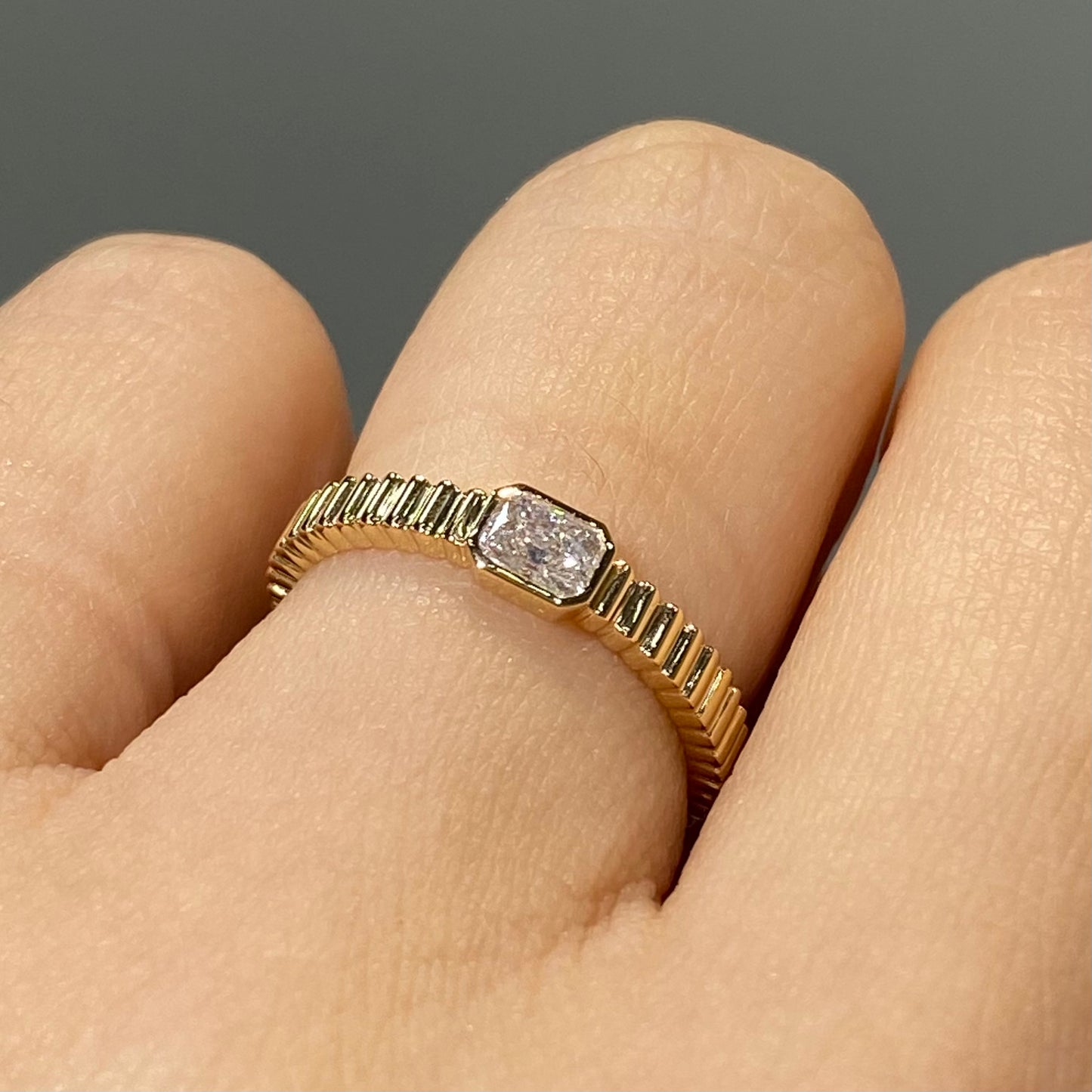 Lab diamond radiant cut 0.2ct horizontal bezel set with vertical line band ring