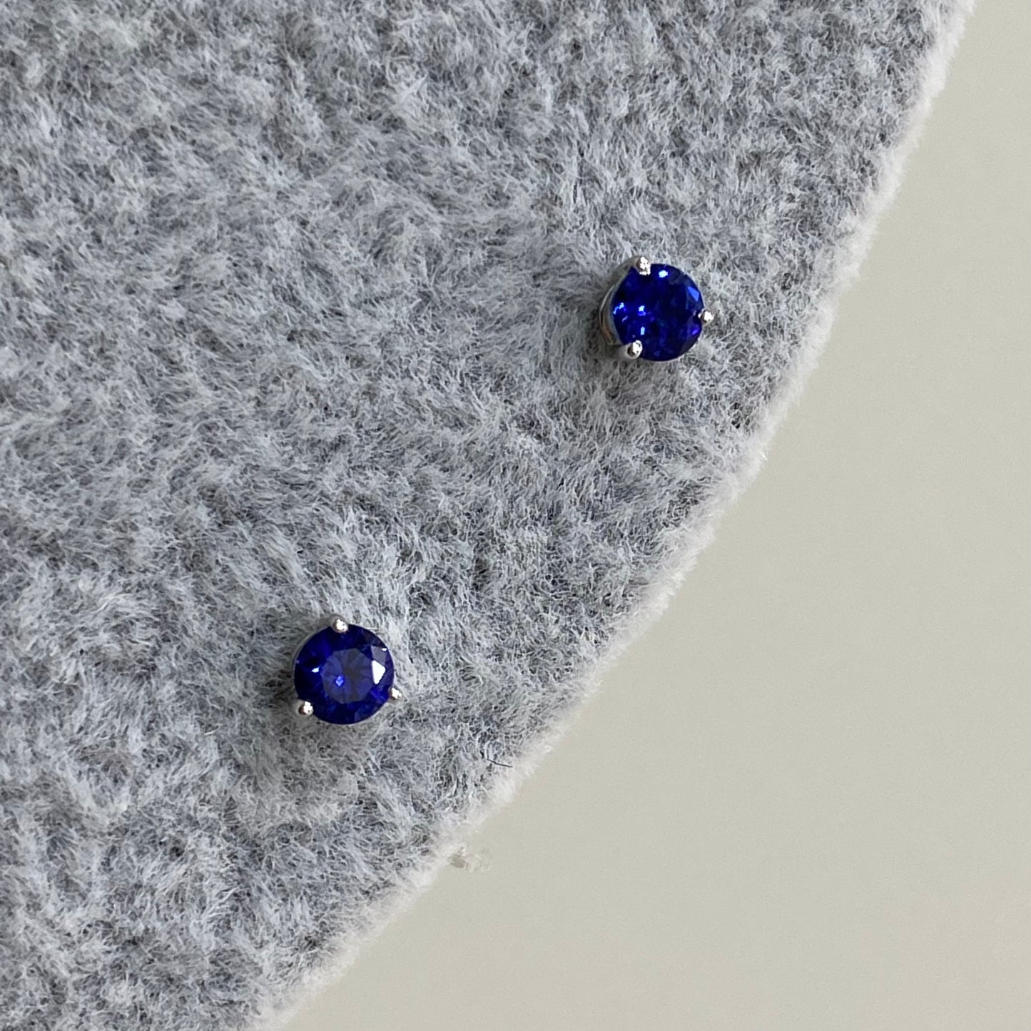 Lab grown sapphire royal blue round 0.3ct stud earrings-pair