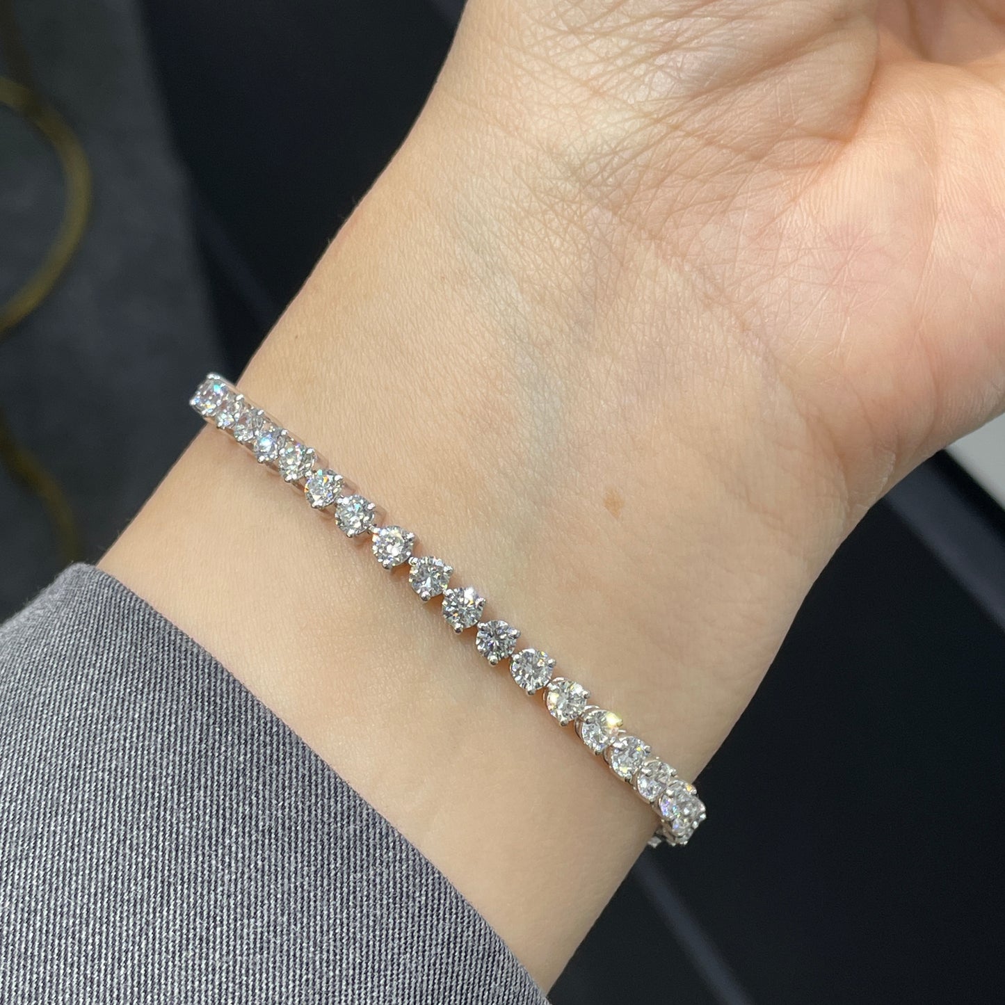 Lab diamond round 6ct three-prong tennis bracelet