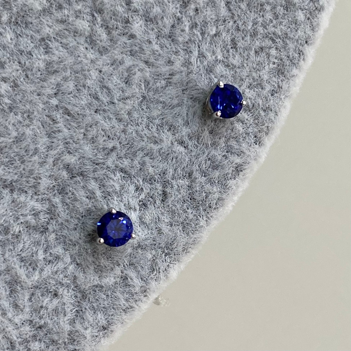 Lab grown sapphire royal blue round 0.3ct stud earrings-pair
