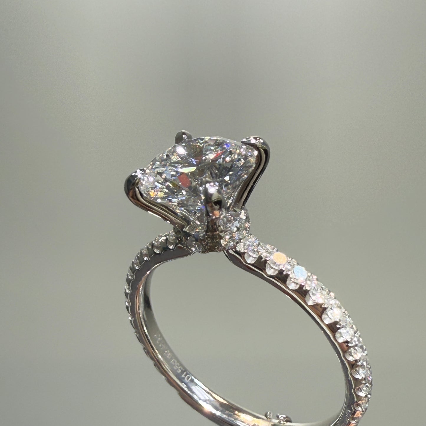 IGI lab dimaind Round 1.5ct four-prong underhalo pave ring