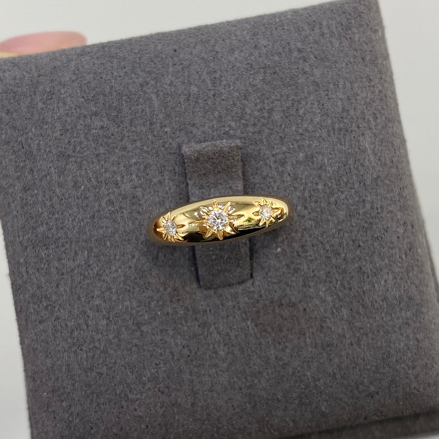Lab diamonds round trio star dome pinky ring