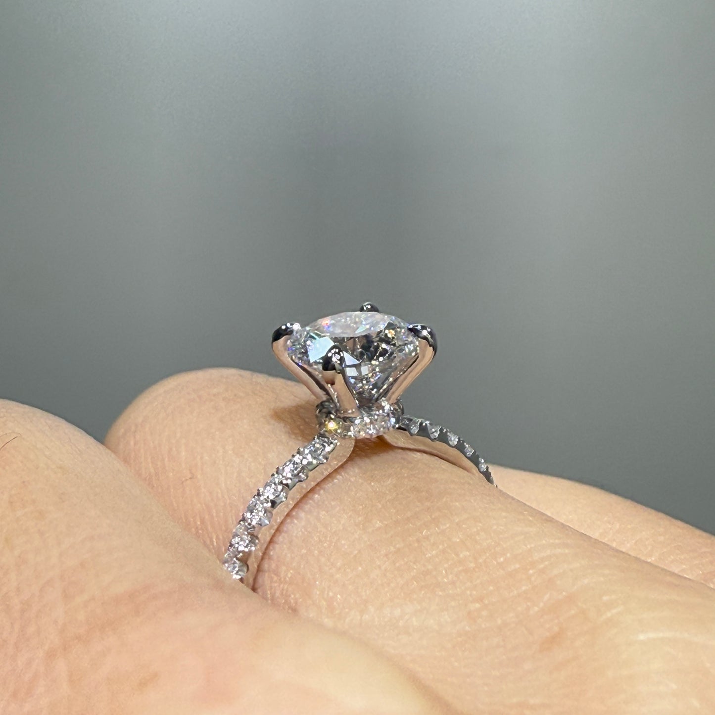 IGI lab dimaind Round 1.5ct four-prong underhalo pave ring