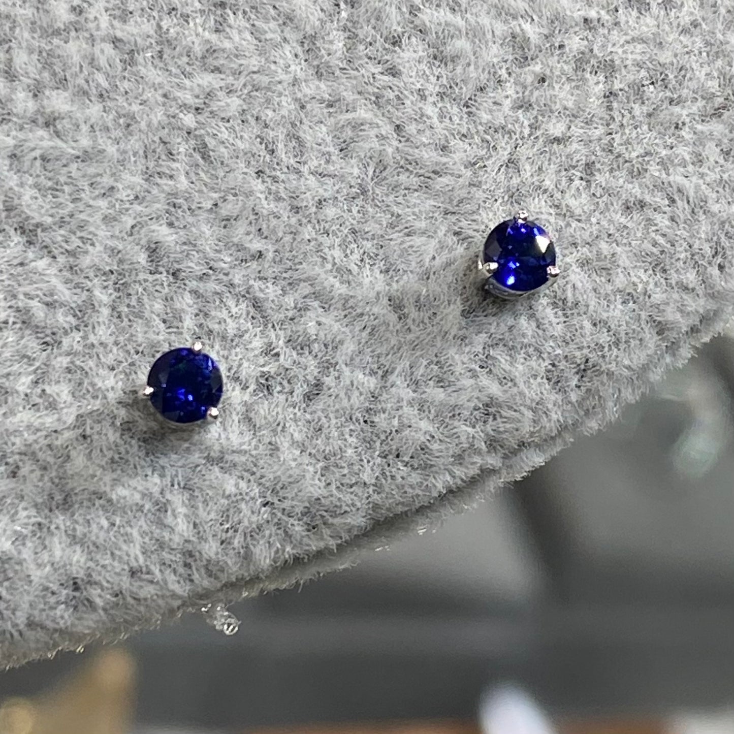 Lab grown sapphire royal blue round 0.3ct stud earrings-pair