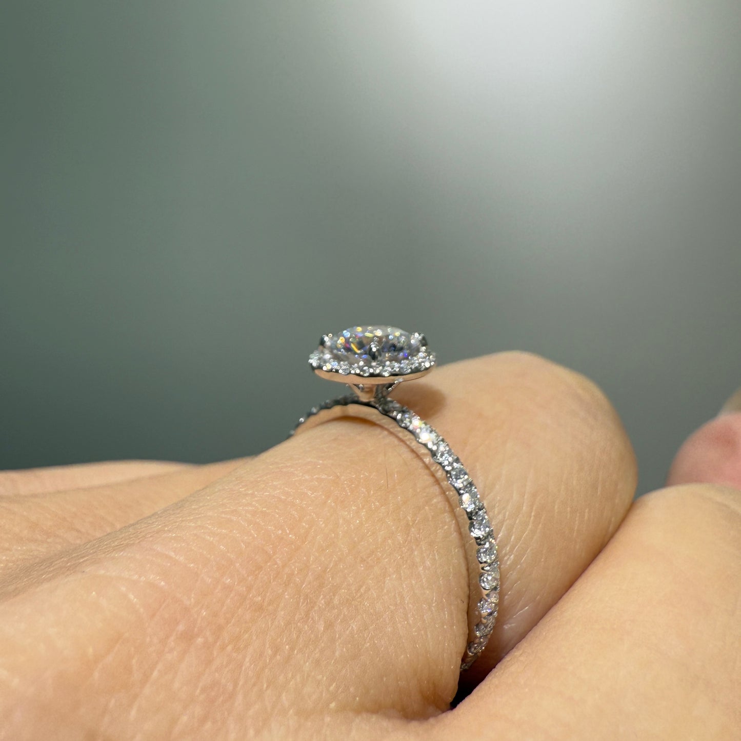 IGI lab diamond round 0.8ct halo pave band ring