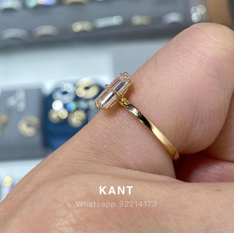 Lab diamond baguette 0.6ct solitaire ring