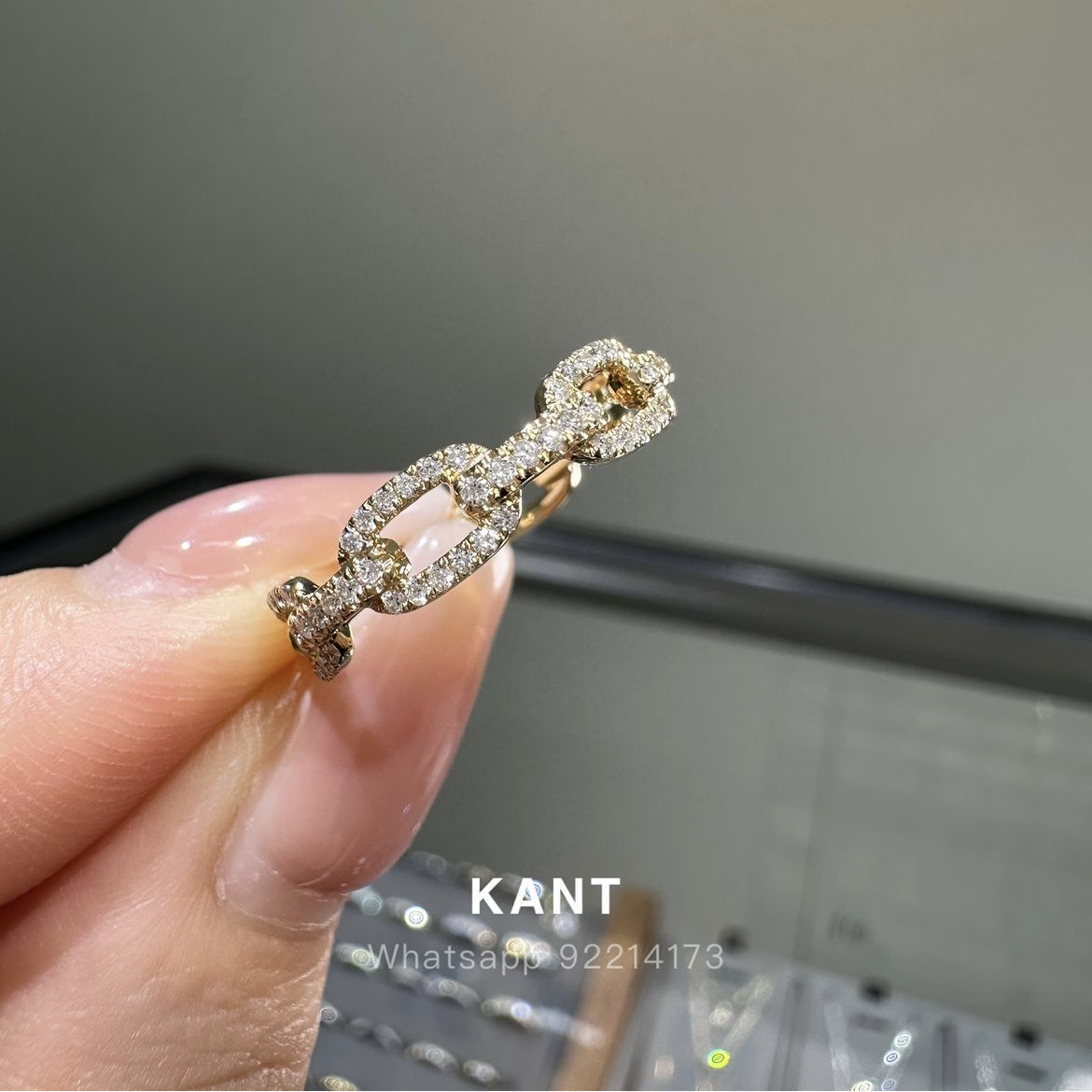 Lab diamond round 0.3ct chain link ring