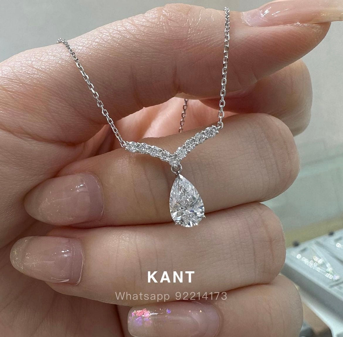 Lab diamond pear shape  0.8ct V shape diamond bar necklace